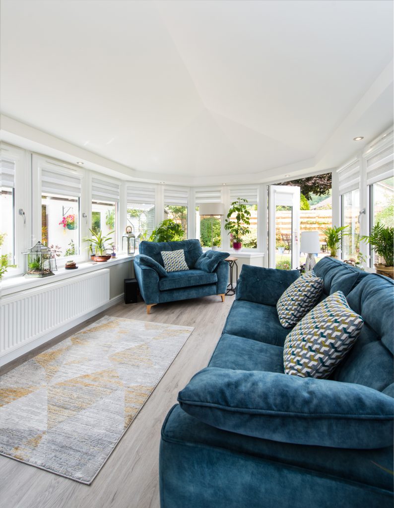 best ways to decorate a sunroom